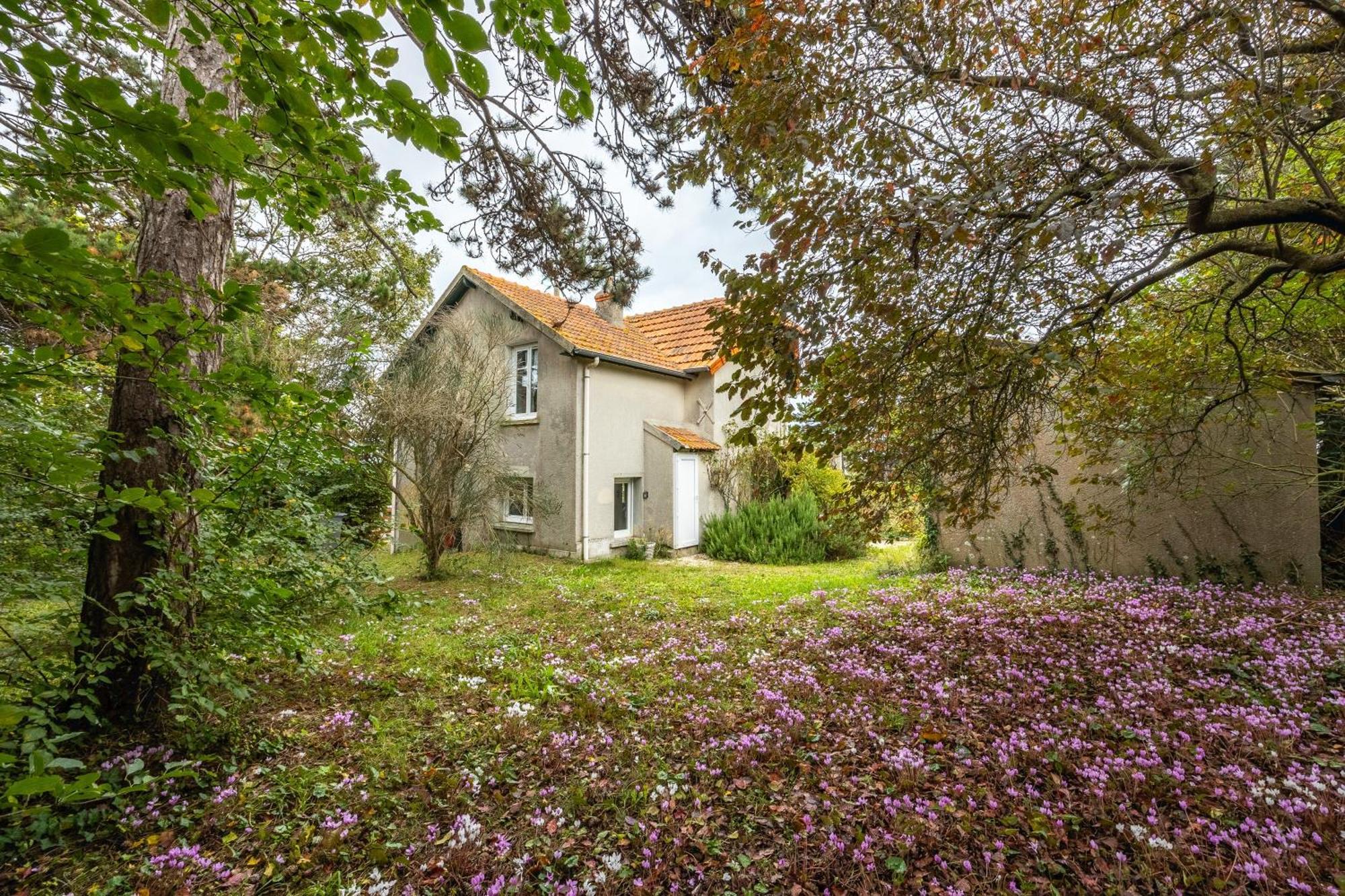 Holiday home Emji - Maison Proche De La Ver-sur-Mer